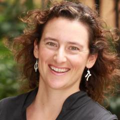 Photo of Professor Tamara Davis